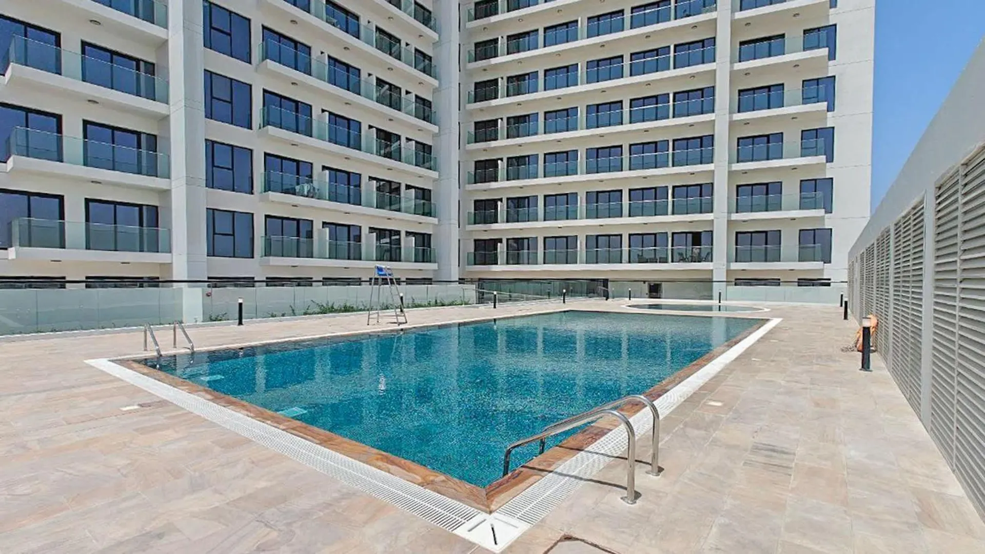 Stay In Alexis Tower'S Stunning Studio And Sleeps 2 Dubai Apartment