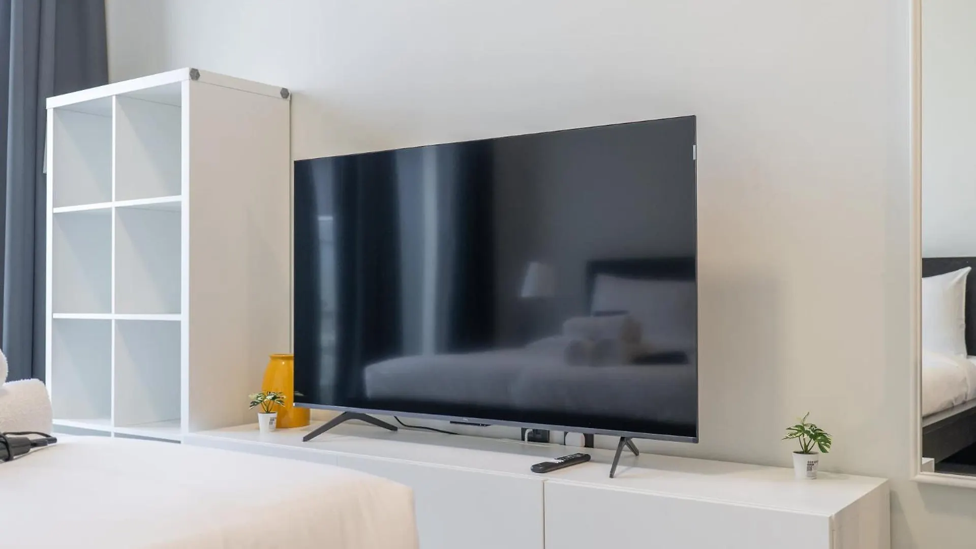 Stay In Alexis Tower'S Stunning Studio And Sleeps 2 Dubai Apartment